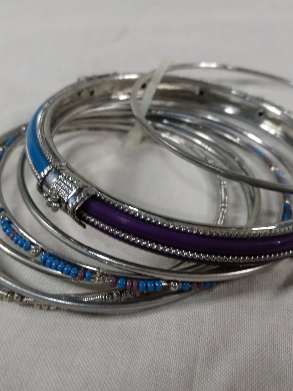 Set of 7 Women Jewelry Silver Blue & Purple Tone Bangles Bracelets in Great Cond